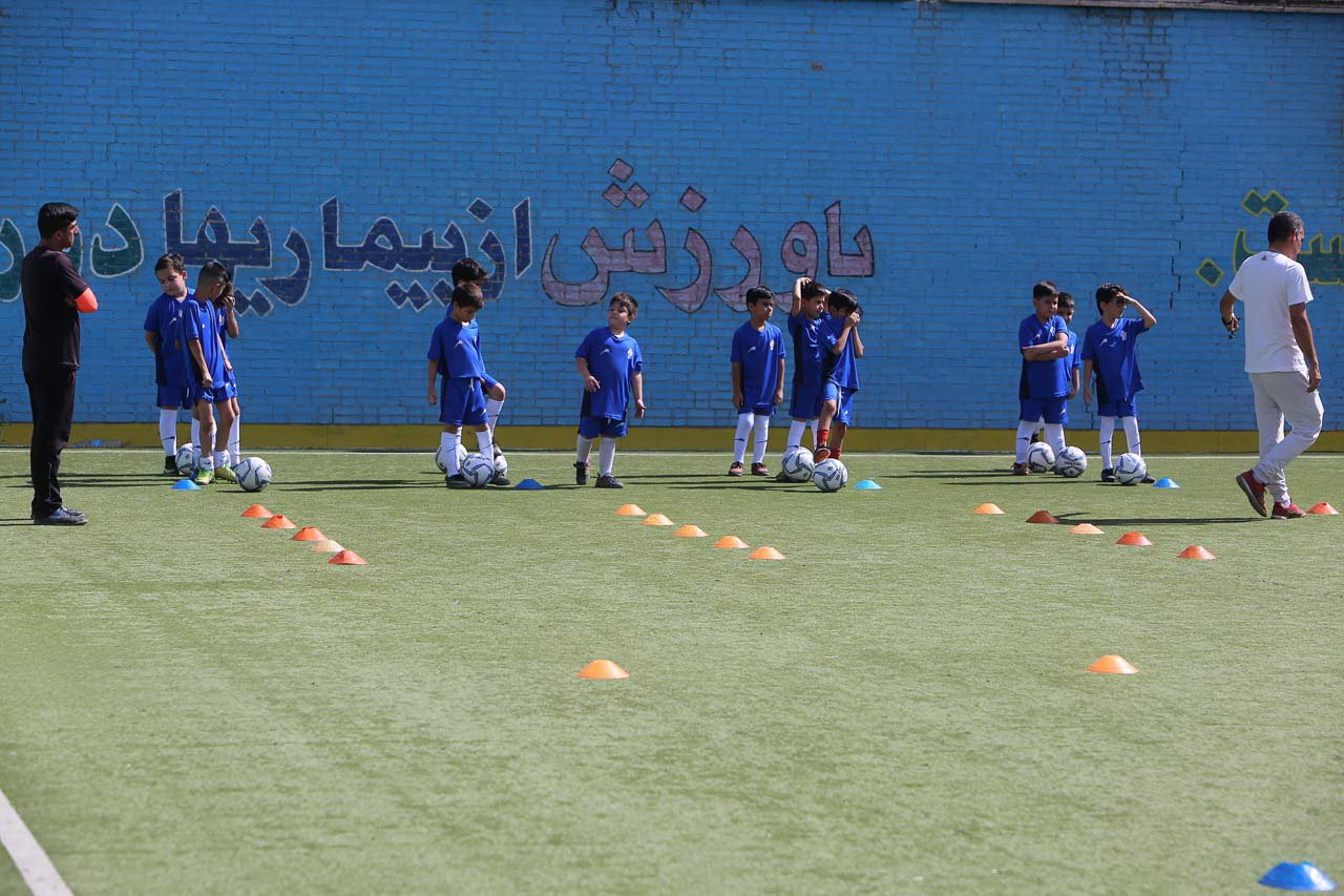 گزارش تصویری / مدارس فوتبال باشگاه پیکان( ترم تابستانی)