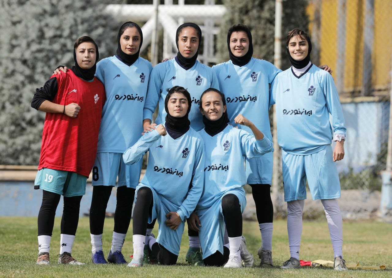 گزارش تصویری| برگزاری تمرین شاداب دختران پیکان زیرنظر رحمتی