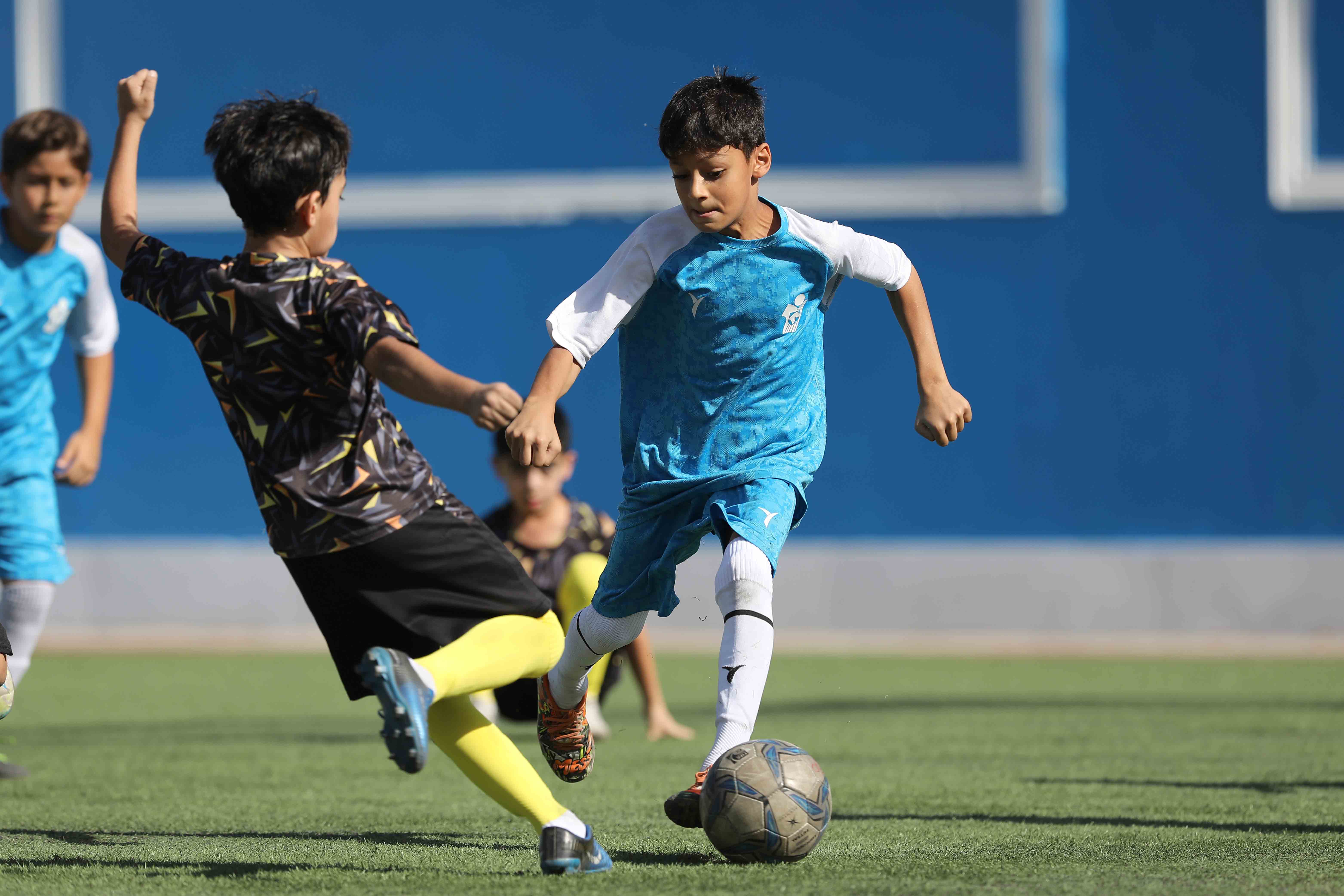 گزارش تصویری دیدار های دوستانه مدارس فوتبال پیکان و ابراهیم قاسمپور